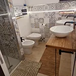 Sikelia House