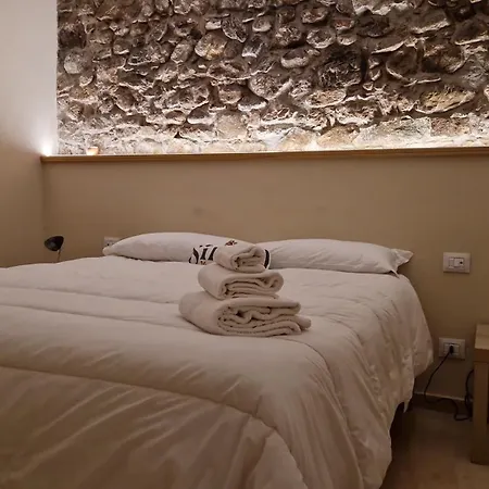 Sikelia House 아파트 체팔루