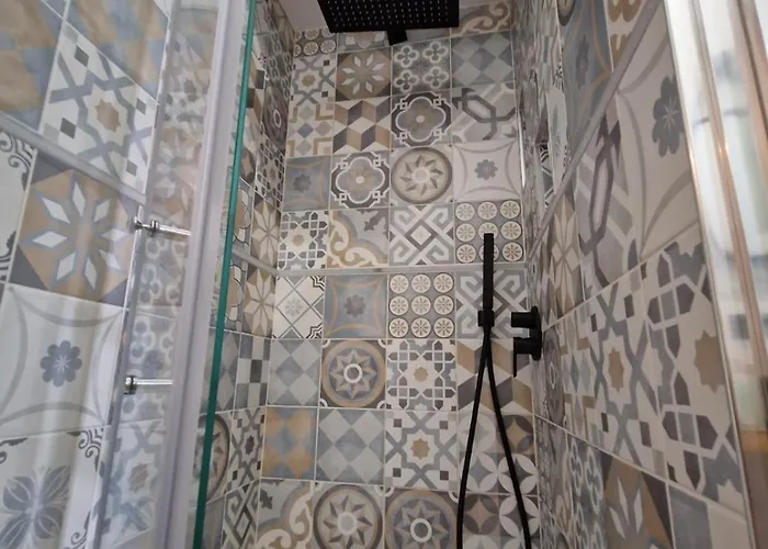 Sikelia House * צ'פאלו