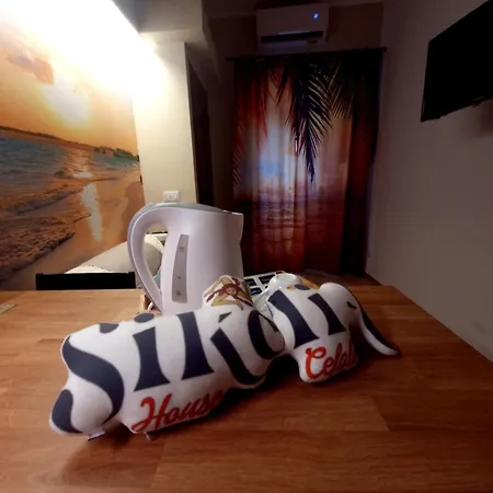 Sikelia House Apartmán *